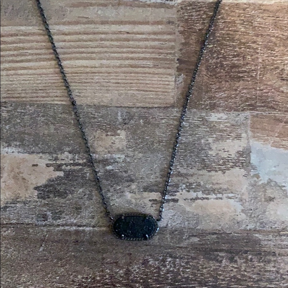All black Kendra Scott necklace